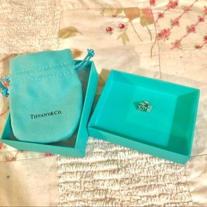 tiffany and co mini heart tag earrings